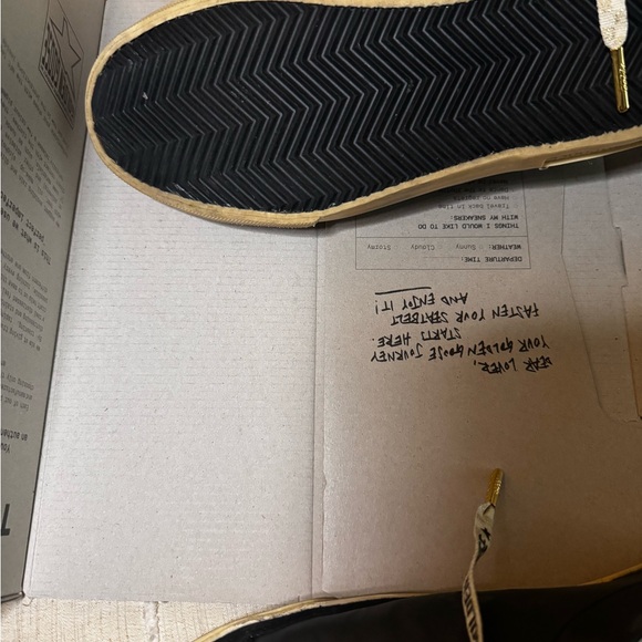 Golden goose black sneakers like new. - Picture 5 of 8